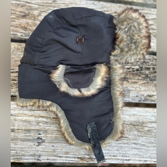 Vintage Winter Black Trapper Hat Faux Fur with Ear Flaps Quilted Inside - Picture 3 of 7